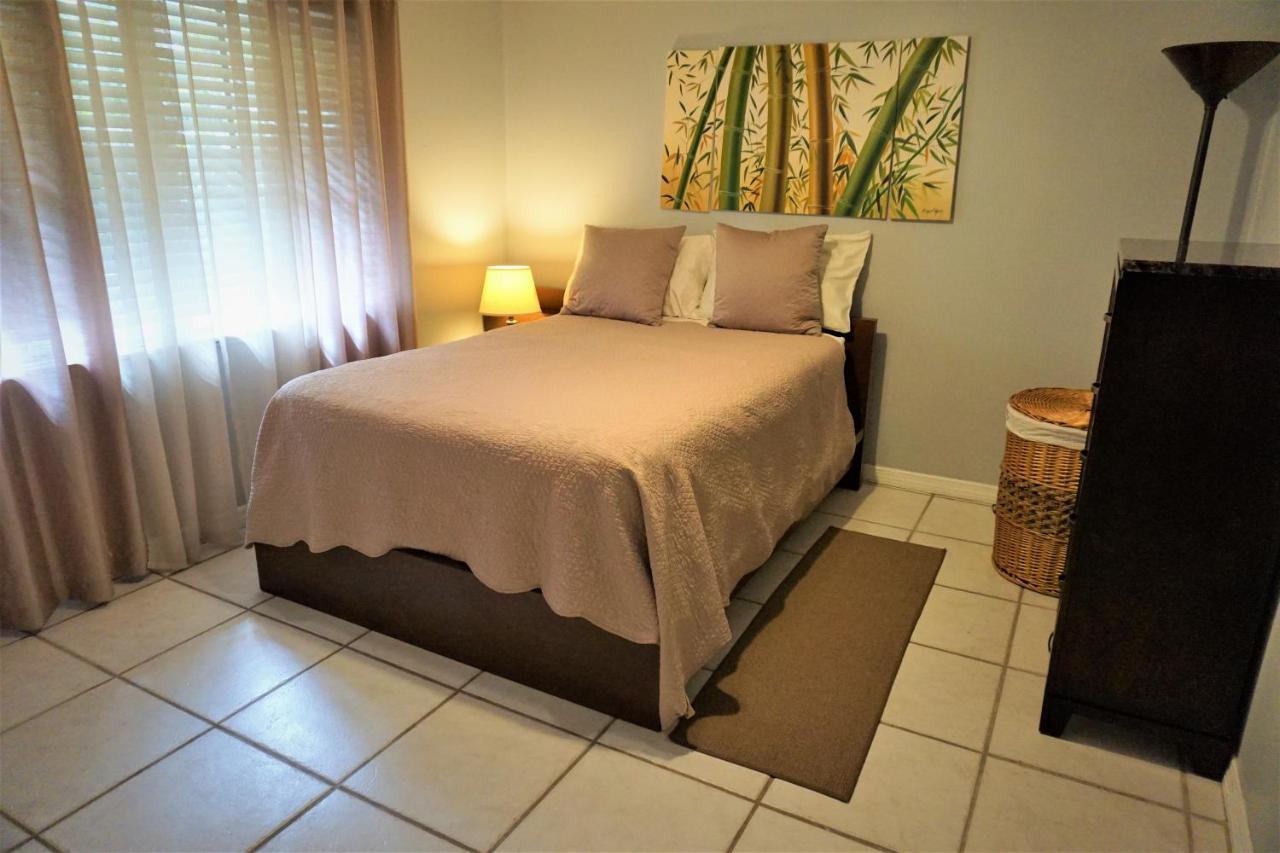 Jupiter Waterfalls - Newly Updated - Tiki Hut, Fire Pit, Kitchen, Pool Heater And More المظهر الخارجي الصورة