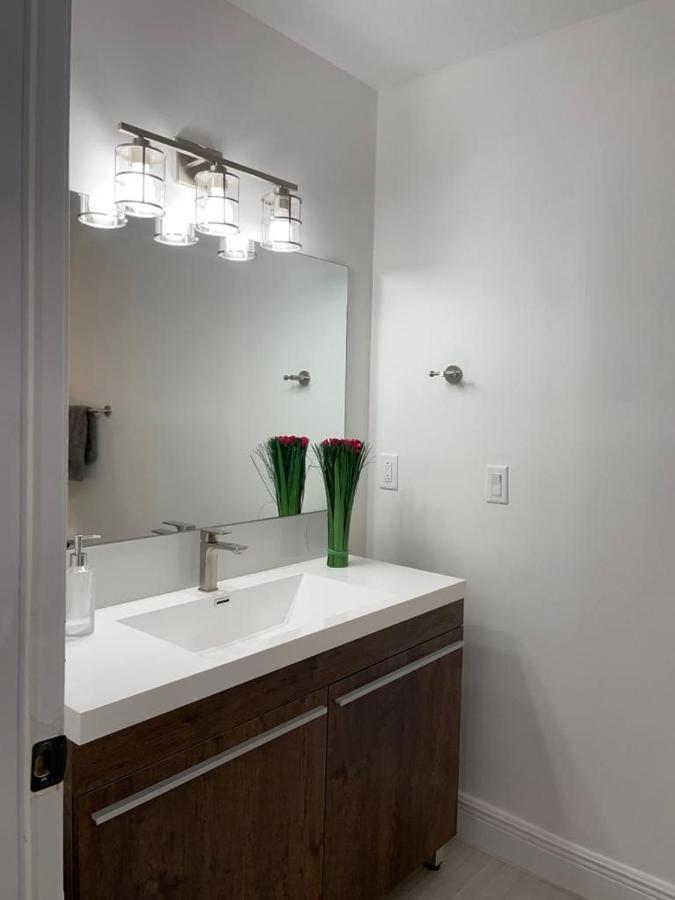 Jupiter Waterfalls - Newly Updated - Tiki Hut, Fire Pit, Kitchen, Pool Heater And More المظهر الخارجي الصورة